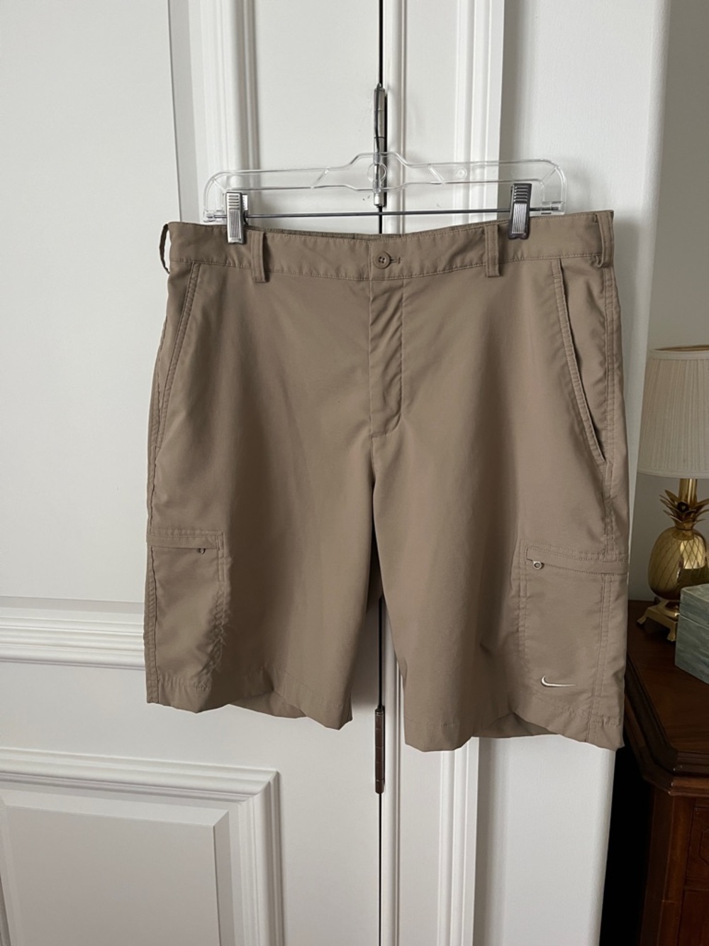 NIKEGOLF Men's Khaki dri-fit shorts